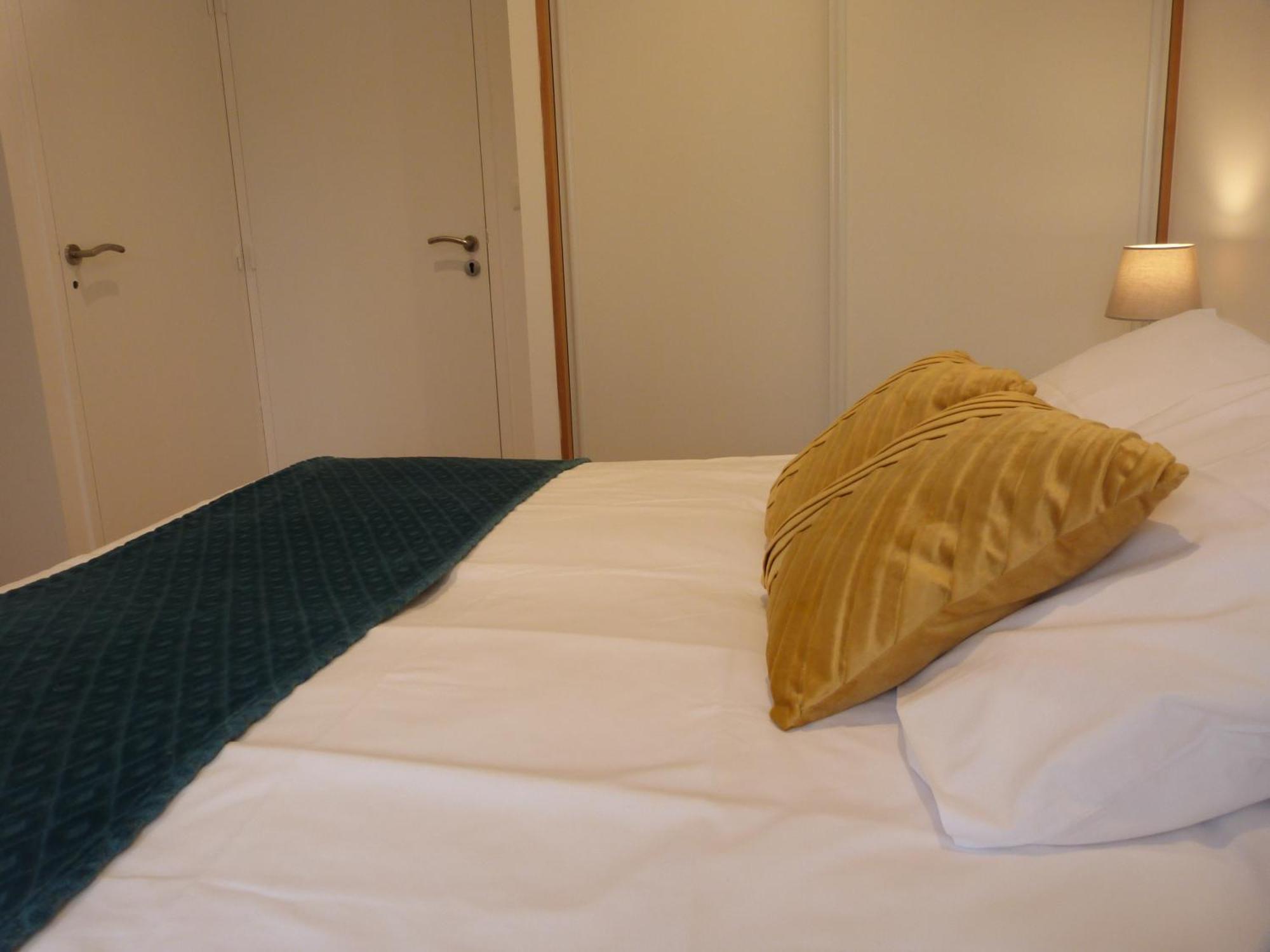 Prieure De Grignan Hotel Bagian luar foto